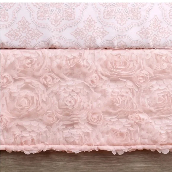 Peanutshell Arianna crib set - Picture 3 of 7